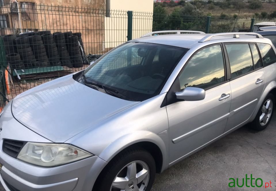 2007' Renault Megane Break photo #1