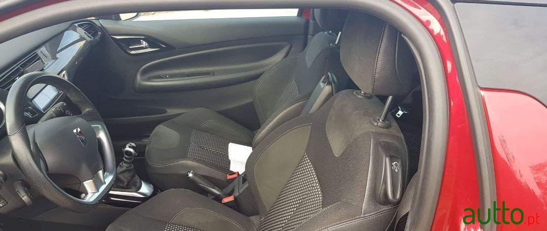 2012' DS Automobiles Ds3 1.6 E-Hdi photo #5