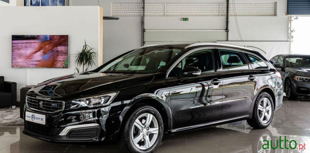 2015' Peugeot 508 Sw photo #1