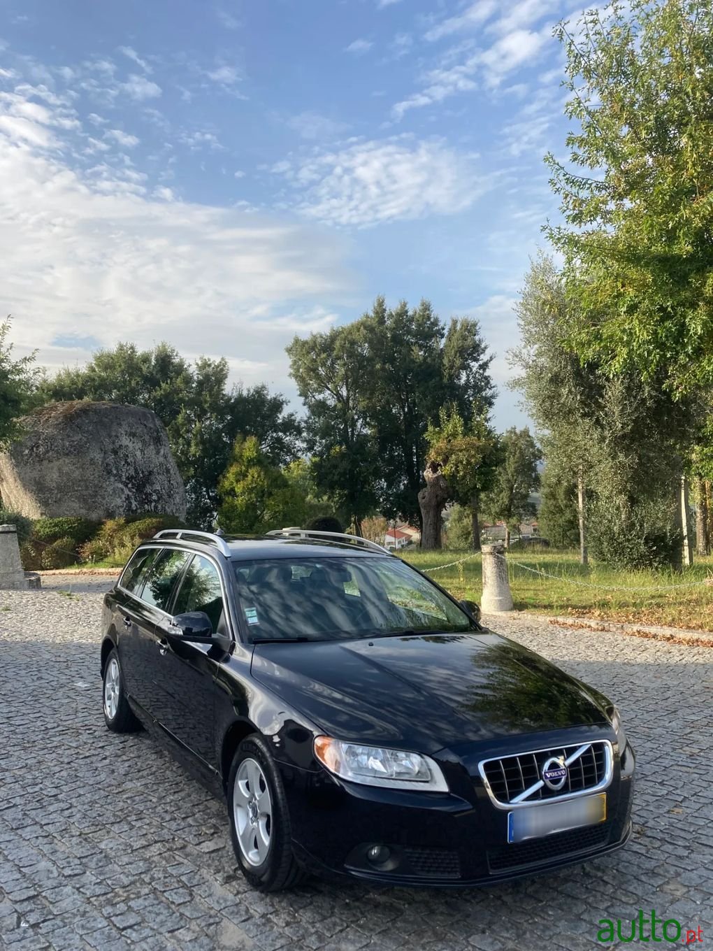 2009' Volvo V70 photo #2