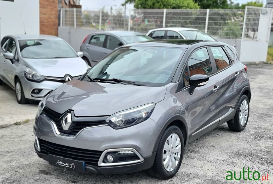 2014' Renault Captur photo #3