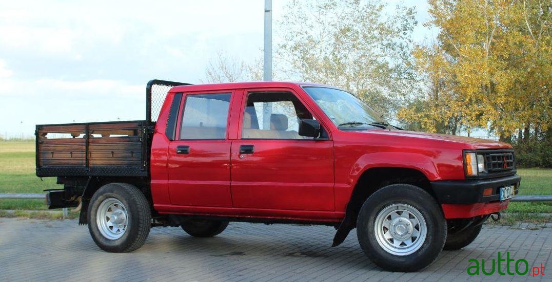 1991' Mitsubishi L200 4X4 photo #1