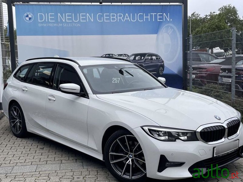 2019' BMW 320 Sport photo #1