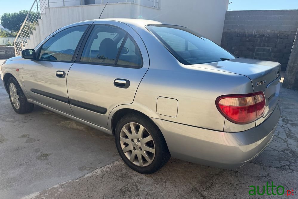 2003' Nissan Almera photo #1