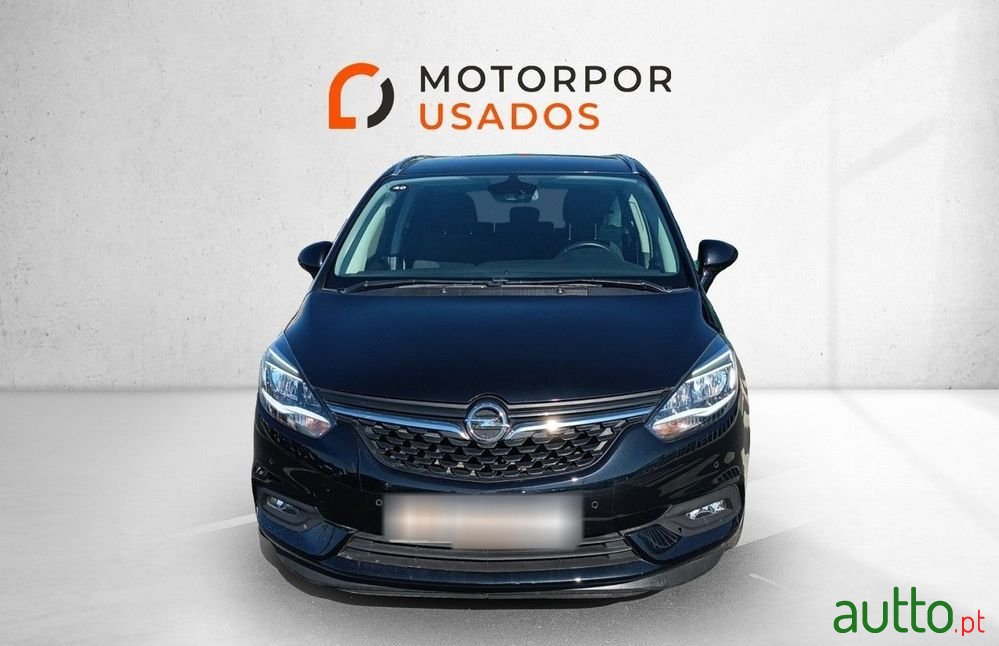 2017' Opel Zafira photo #2