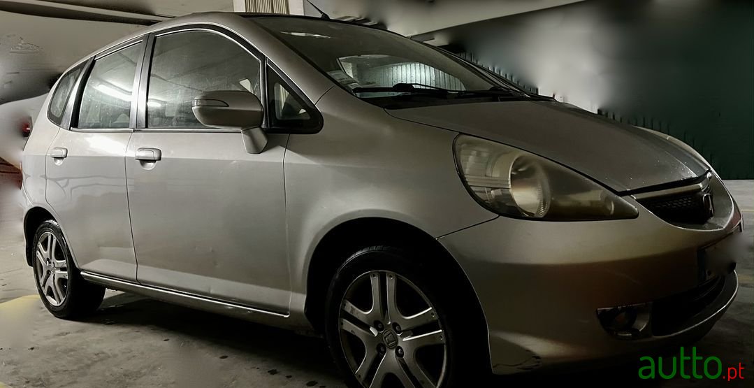 2005' Honda Jazz photo #2