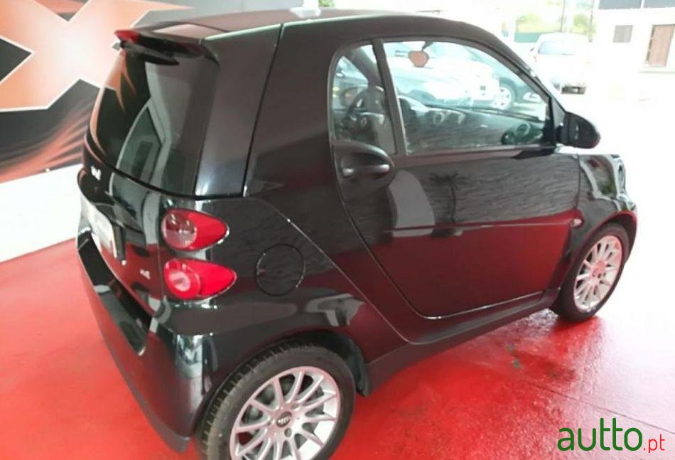 2011' Smart Fortwo 0.8 Cdi Pure 54 photo #1