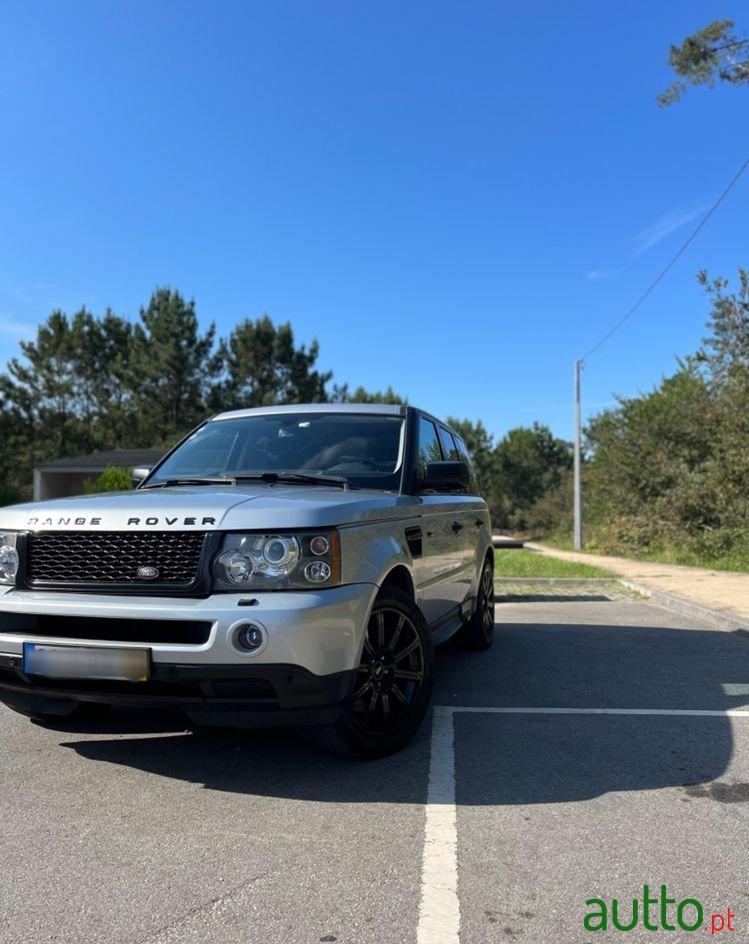 2009' Land Rover Range Rover Sport photo #2