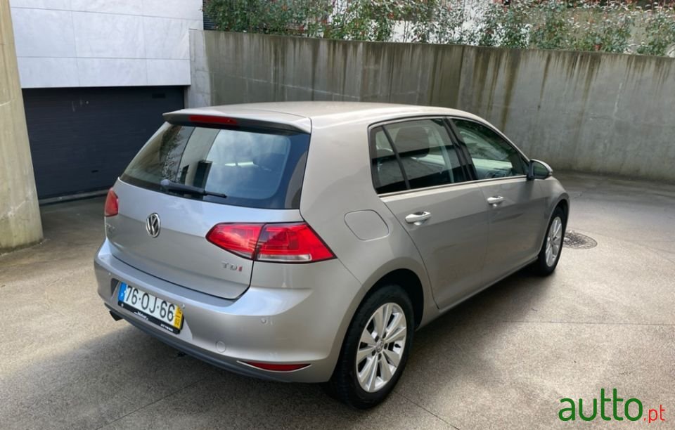 2014' Volkswagen Golf photo #4