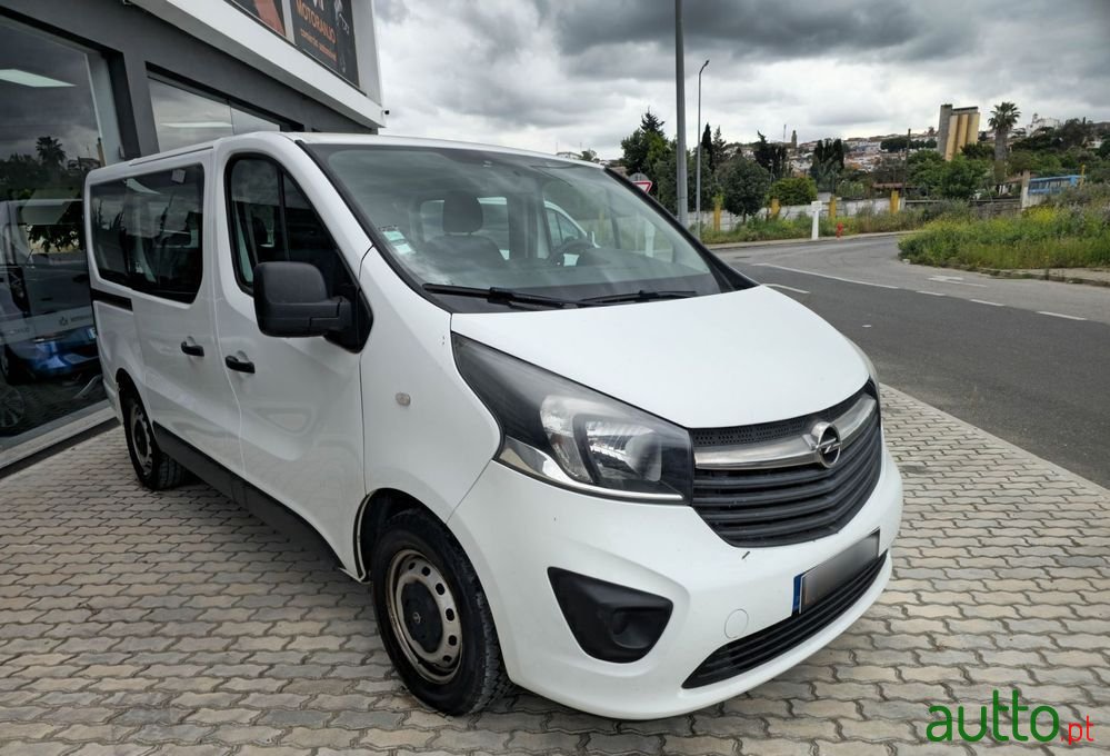 2016' Opel Vivaro photo #2
