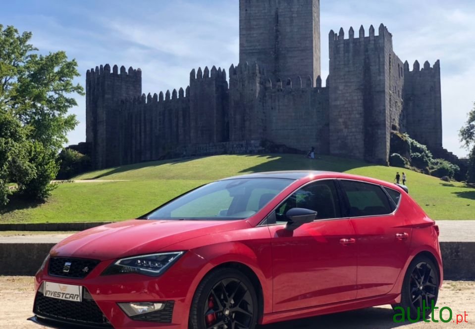 2014' SEAT Leon photo #1