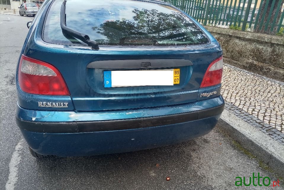 1999' Renault Megane photo #3