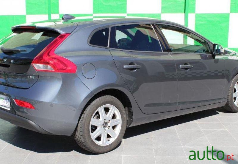 2014' Volvo V40 1.6 D2 Kinetic photo #1