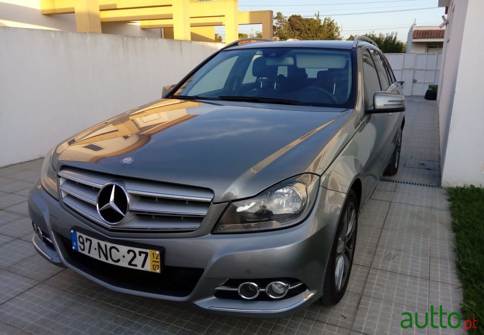 2012' Mercedes-Benz C-180 photo #1