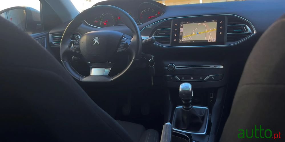 2015' Peugeot 308 Sw photo #3