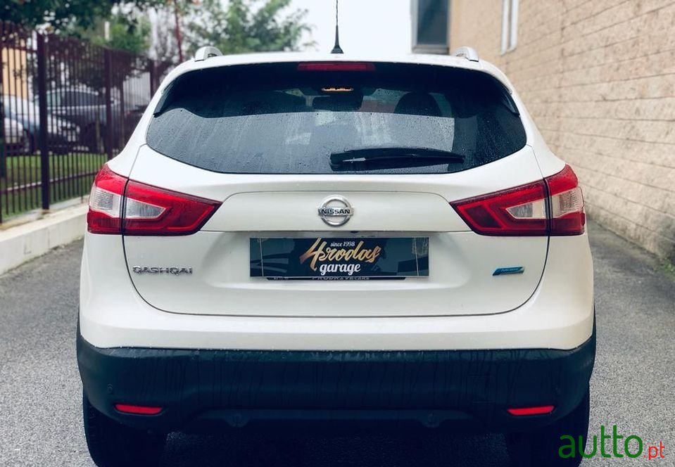 2014' Nissan Qashqai photo #3