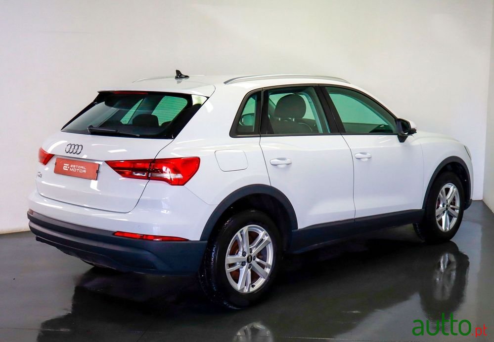 2022' Audi Q3 45 Tfsie S Tronic photo #3