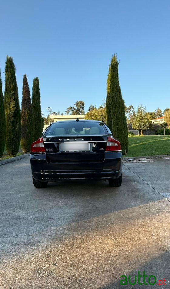 2010' Volvo S80 2.0 D3 Summum photo #3