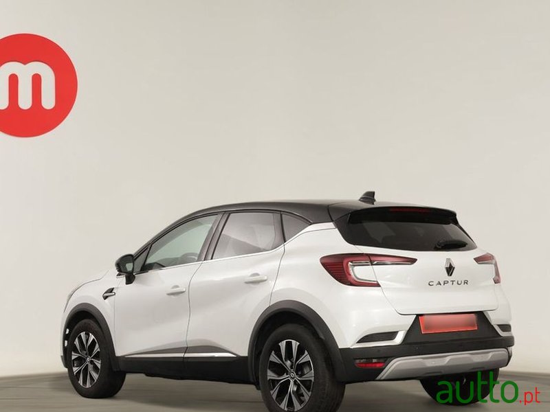 2022' Renault Captur photo #3