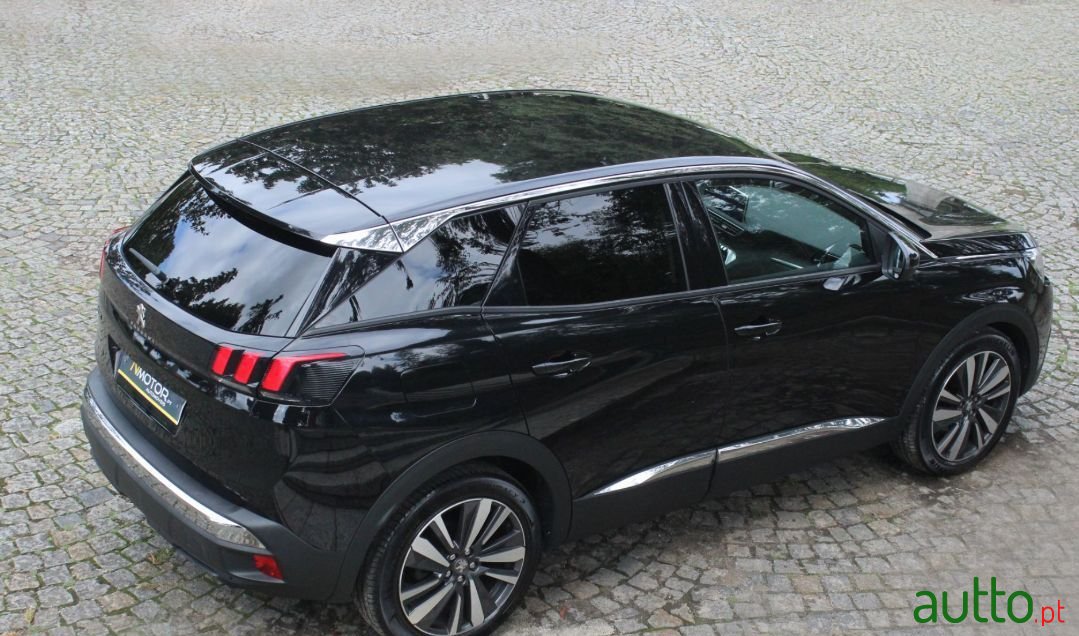 2017' Peugeot 3008 photo #2