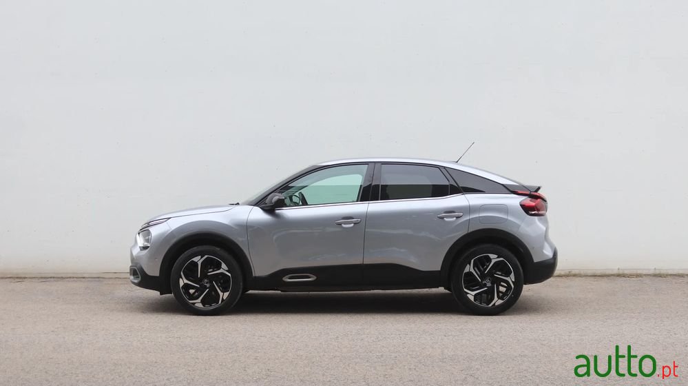 2022' Citroen C4 photo #2