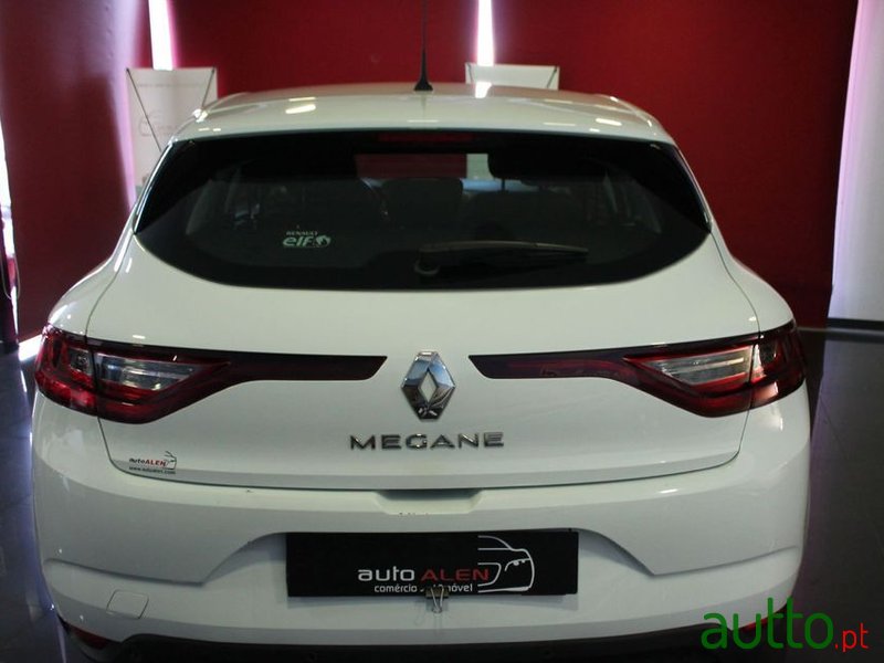 2018' Renault Megane photo #5