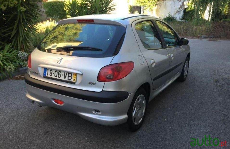 2003' Peugeot 206 1.1 Color Line photo #2