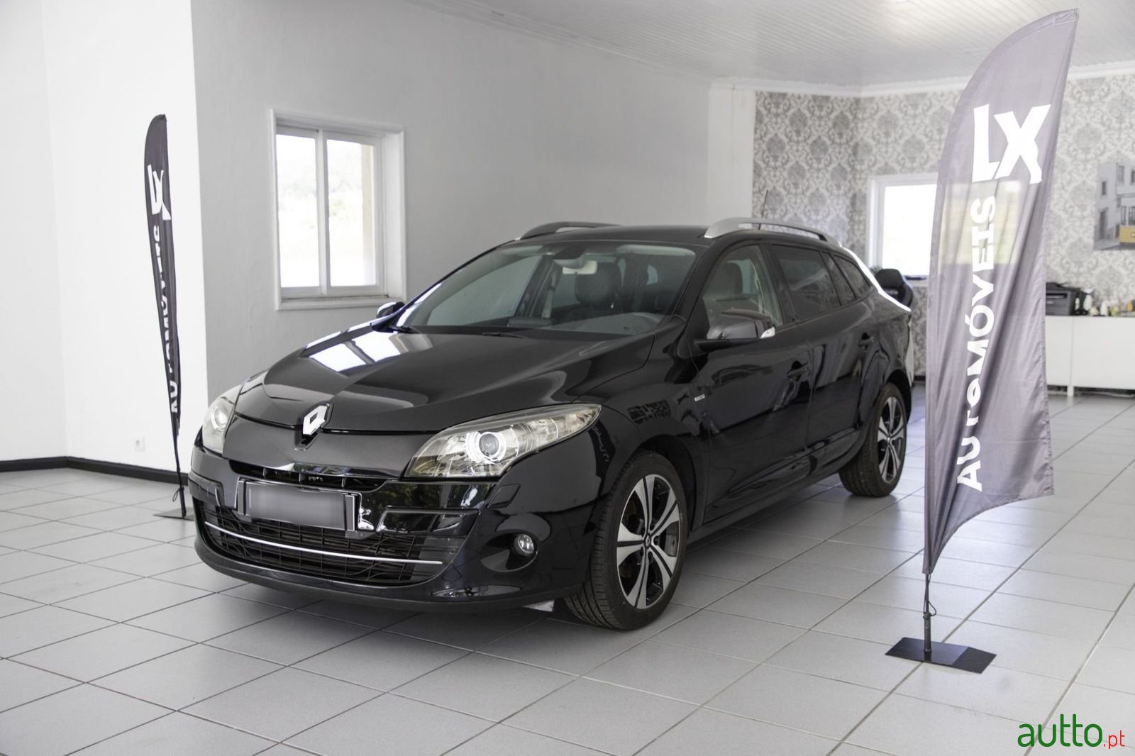 2012' Renault Megane photo #6