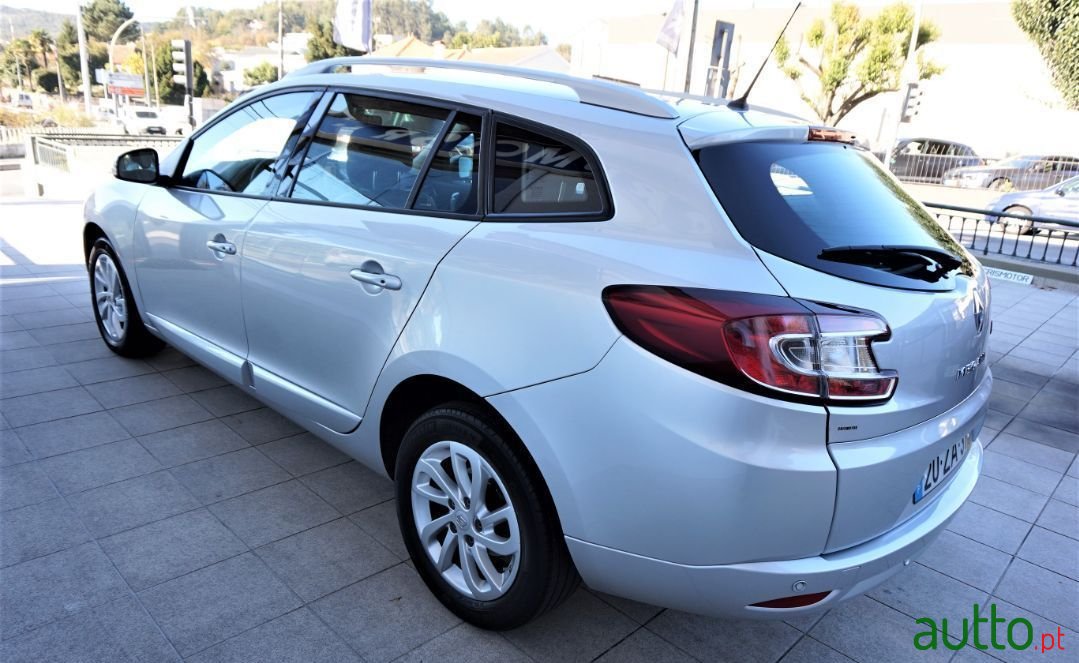 2015' Renault Megane Sport Tourer photo #5