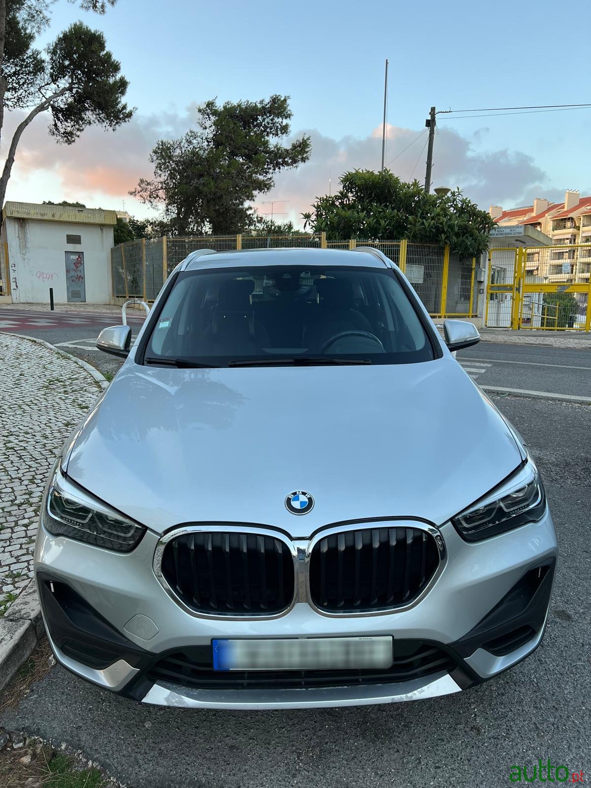 2019' BMW X1 18 d sDrive photo #1