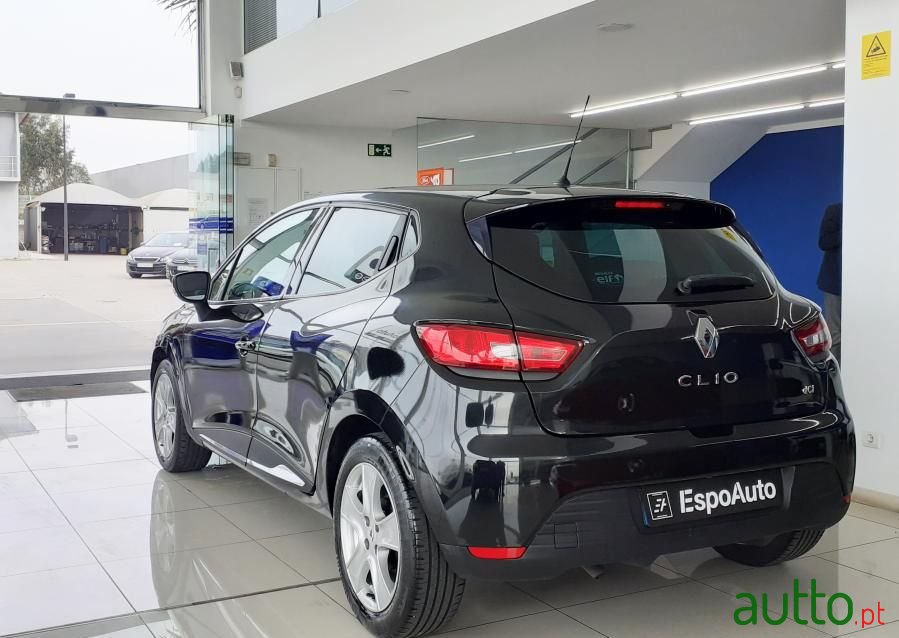 2016' Renault Clio photo #2