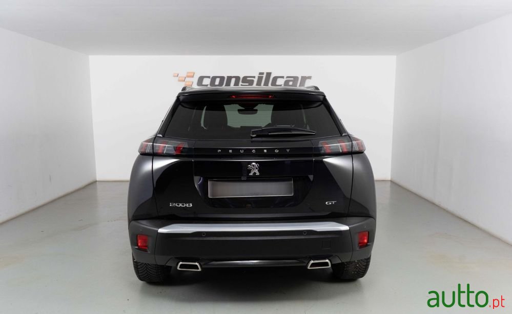 2023' Peugeot 2008 photo #5