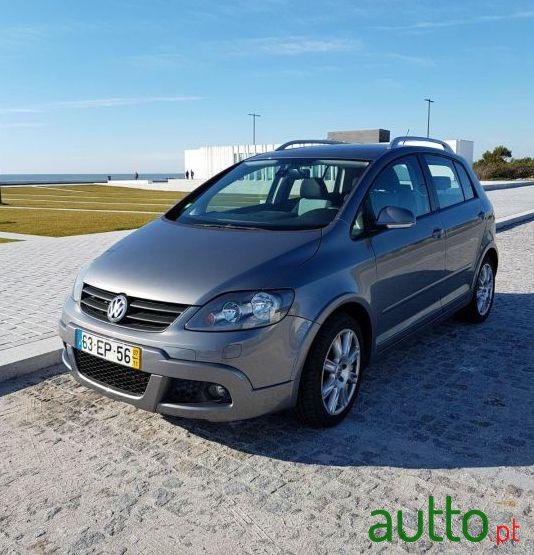 2007' Volkswagen Golf Cross photo #2