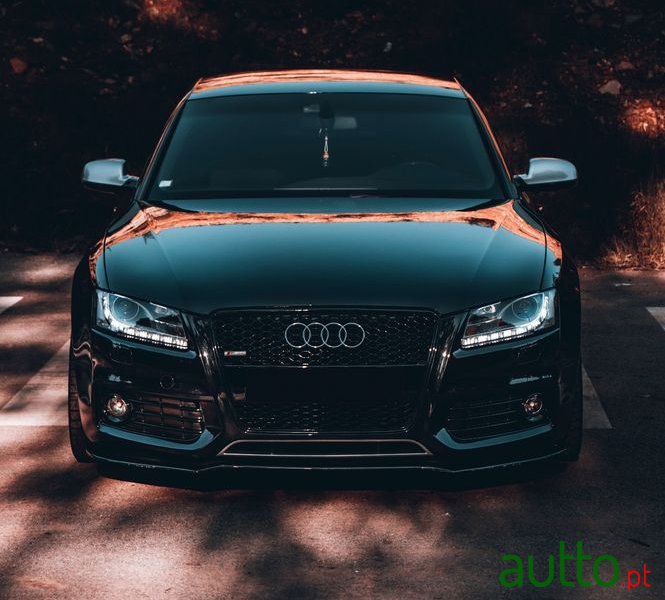 2011' Audi A5 Sportback photo #4