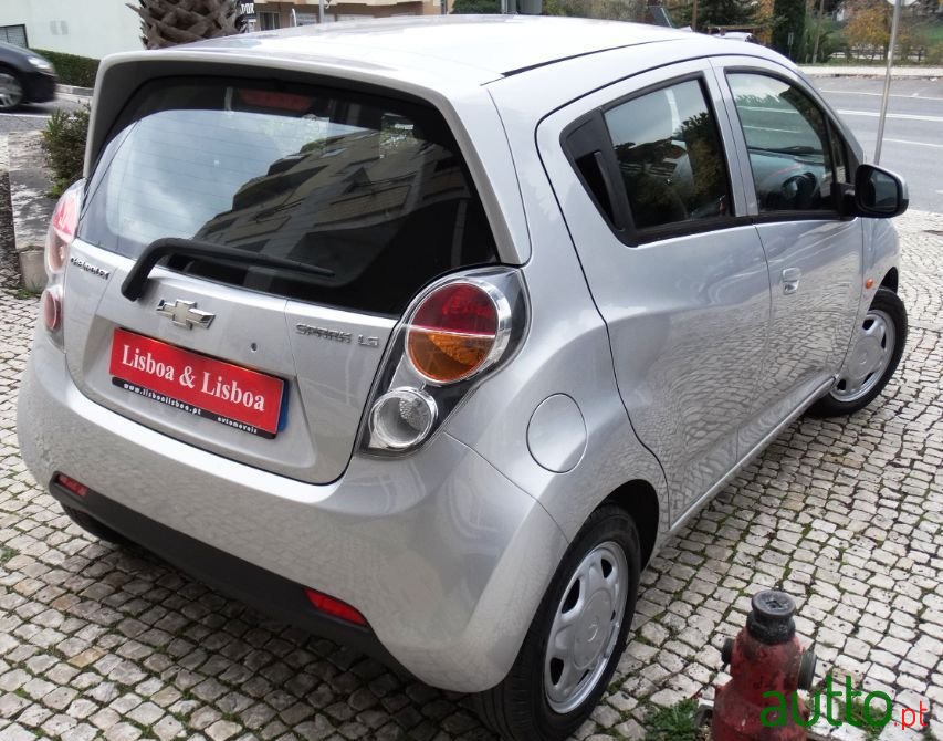 2010' Chevrolet Spark photo #3