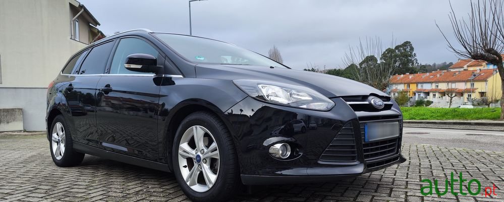 2012' Ford Focus Sw photo #2