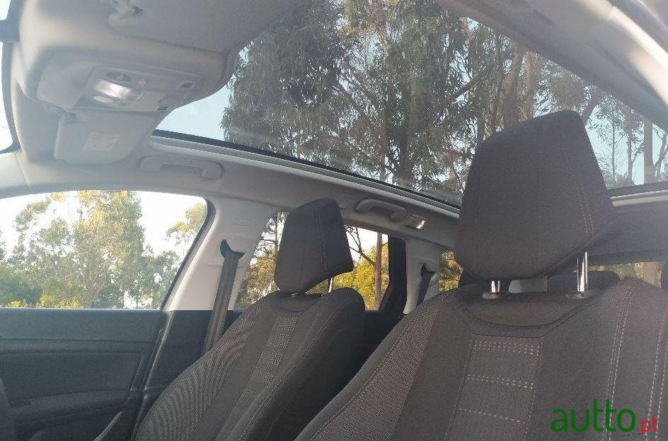 2015' Peugeot 308 Sw photo #4