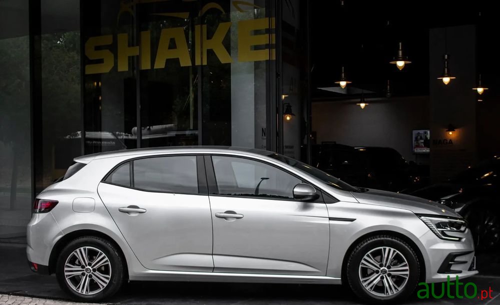 2023' Renault Megane photo #5