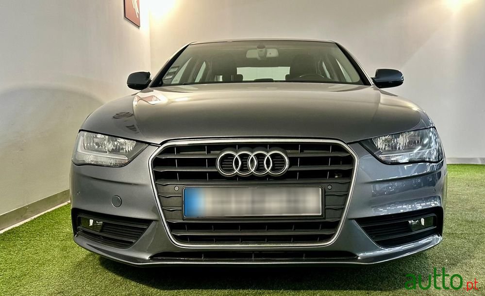 2013' Audi A4 2.0 Tdi Exclusive photo #3