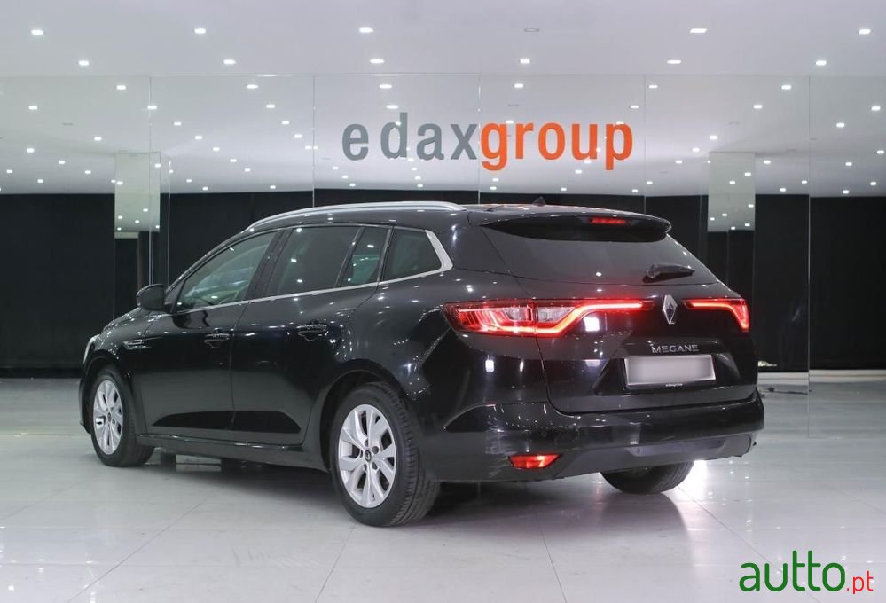 2020' Renault Megane Sport Tourer photo #4