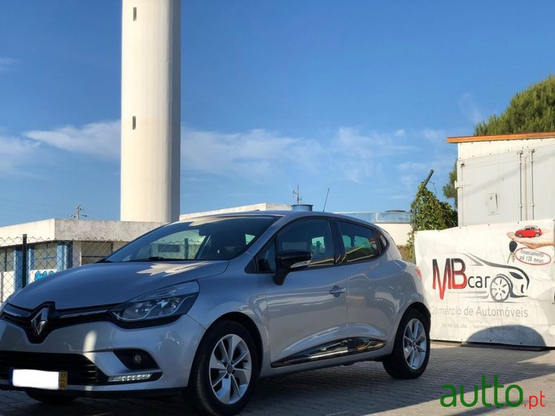 2017' Renault Clio photo #1