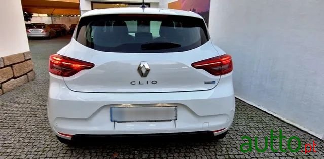 2021' Renault Clio photo #5
