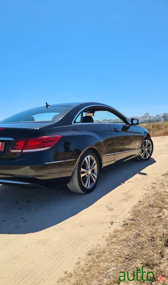 2015' Mercedes-Benz E 200 photo #3