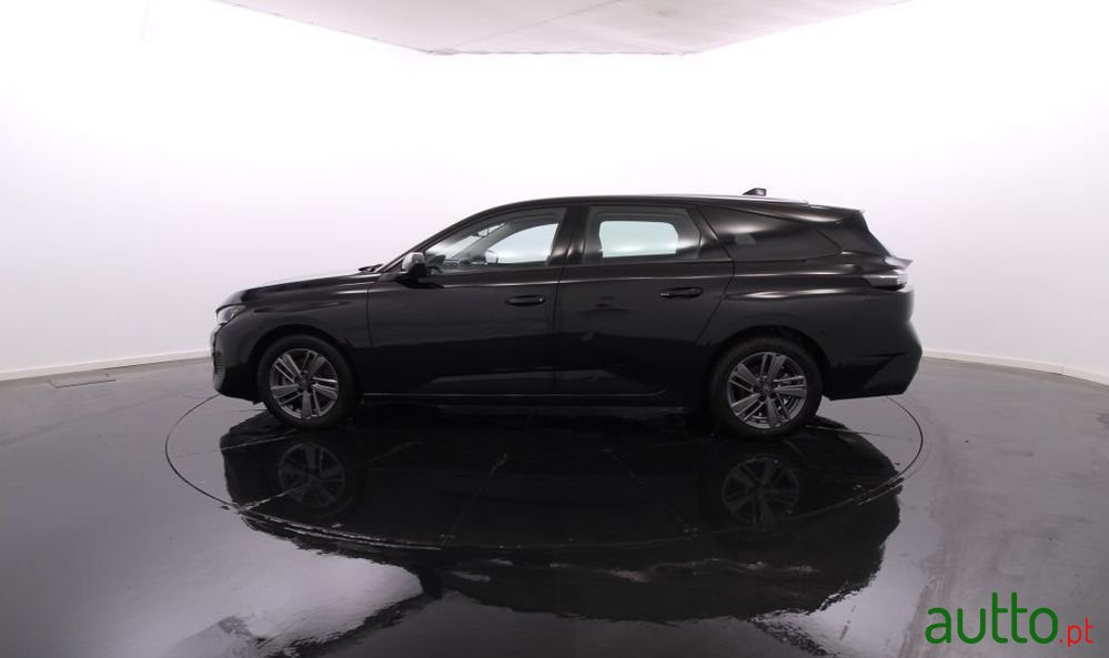 2023' Peugeot 308 Sw photo #3