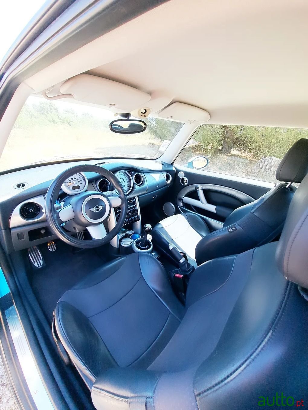 2004' MINI Cooper photo #5