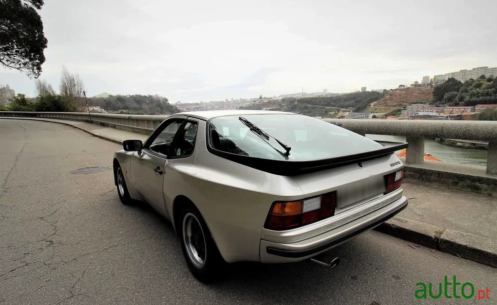 1984' Porsche 944 photo #4