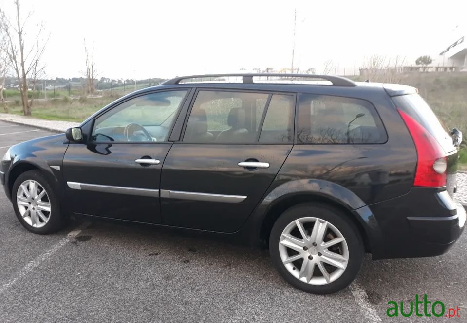 2005' Renault Megane Break photo #6