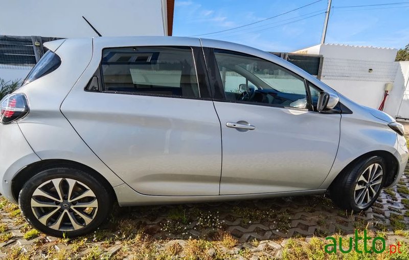 2020' Renault Zoe photo #2