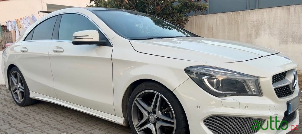 2015' Mercedes-Benz Classe Cla photo #2