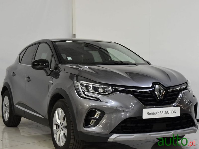 2022' Renault Captur photo #1